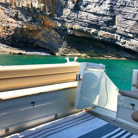 Elki4rent Hotel na wodzie *